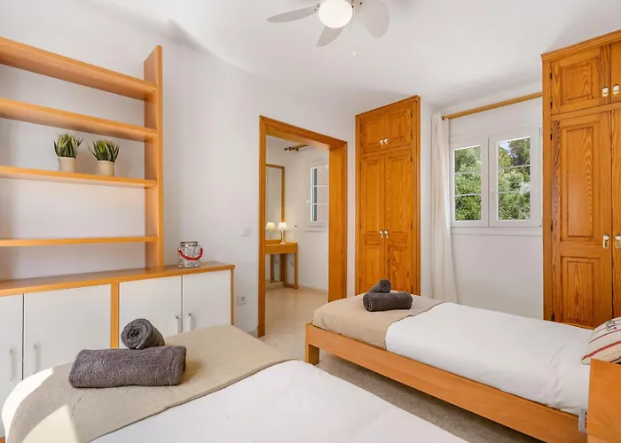 Cristina By Escape *