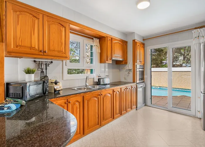 Cristina By Escape קאלה בלנקה