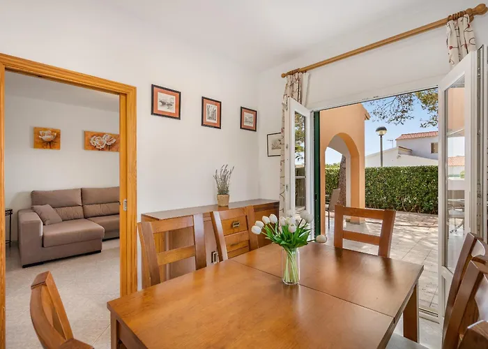 Cristina By Escape * קאלה בלנקה