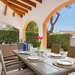 Cristina By Escape Villa *